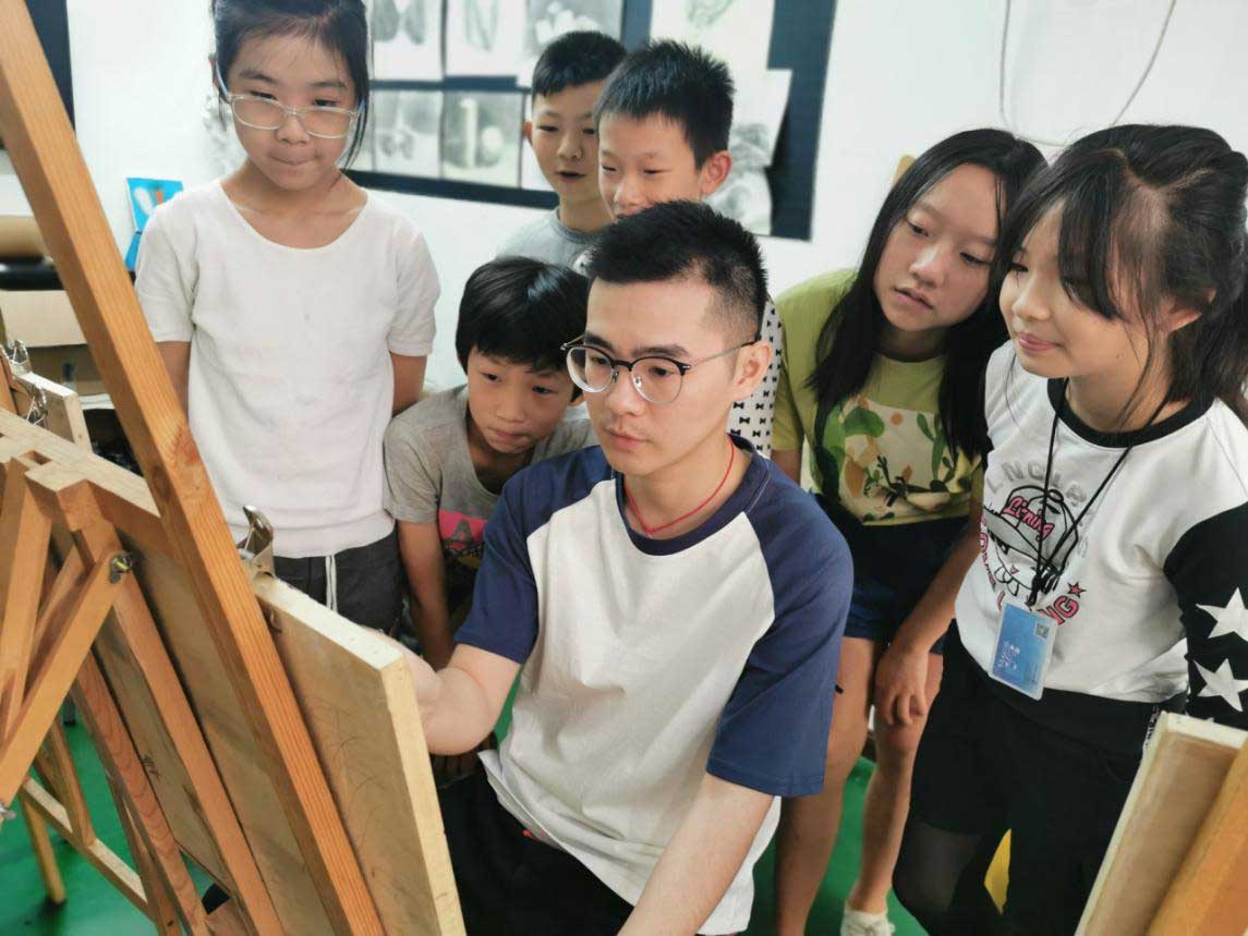 老师正在上课